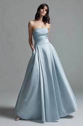 Trägerloses Himmelblaues Ballkleid aus Satin in A-Linie